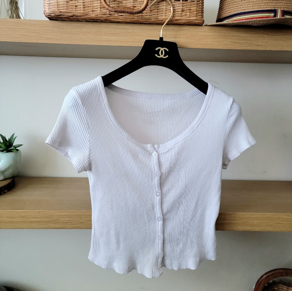 White Ribbed Button-Up Top - Picture 3 of 7